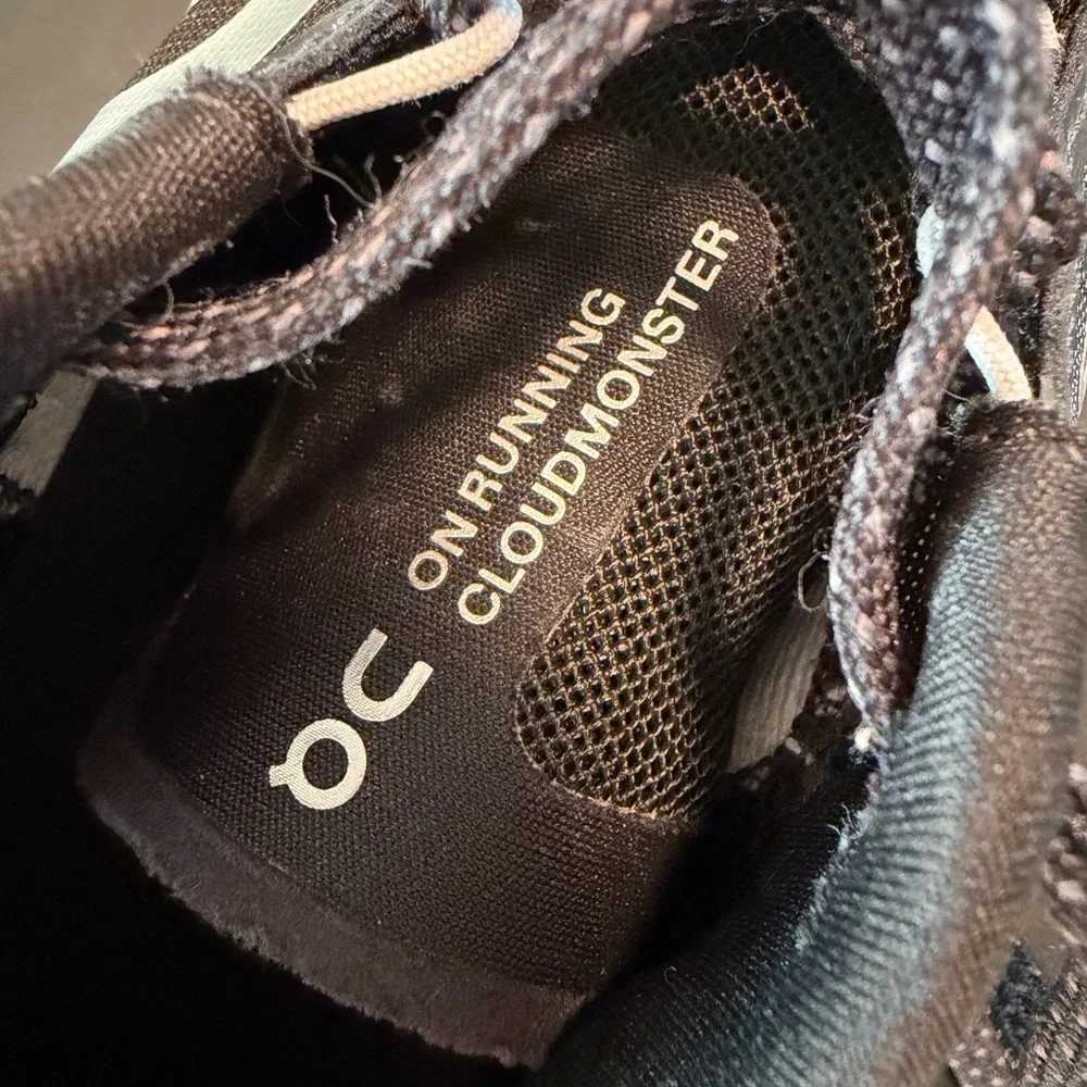 ON Running Cloudmonster 2 Running Shoe Black Frost Womenâs 6.5 - Picture 13 of 15